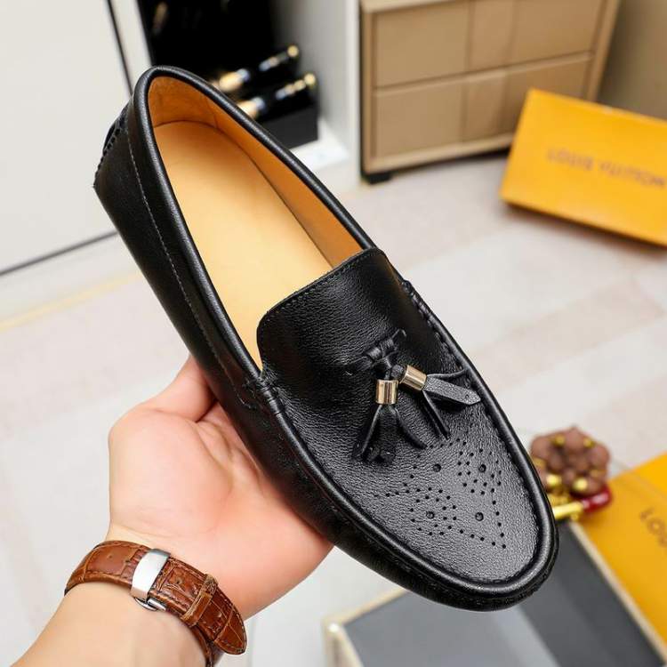 Picture of Louis Vuitton Shoes _SKULVsz37-45mnf037012063